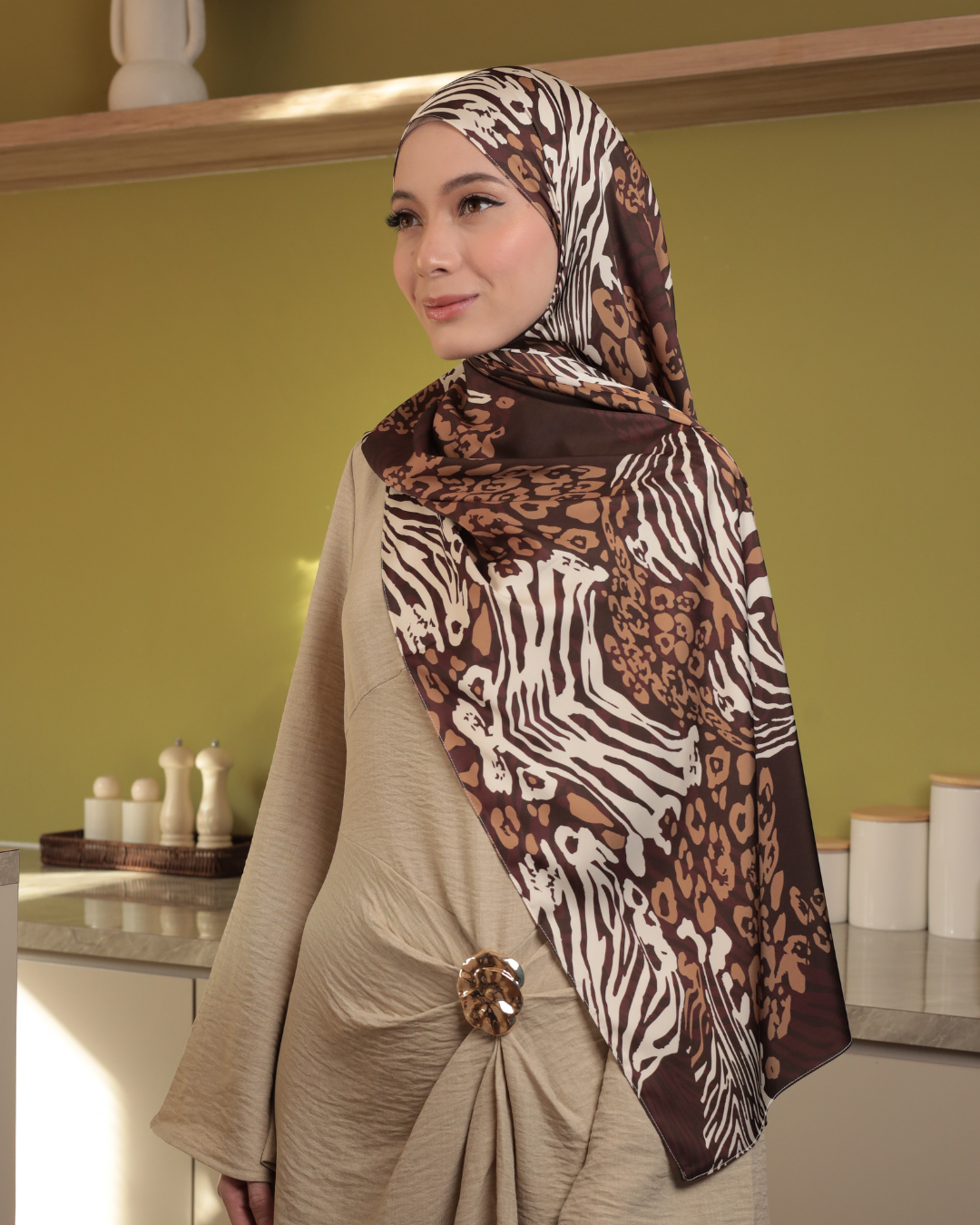 Zahara Shawl in Deep Crimson