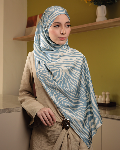 Savannah Shawl in Dusty Blue